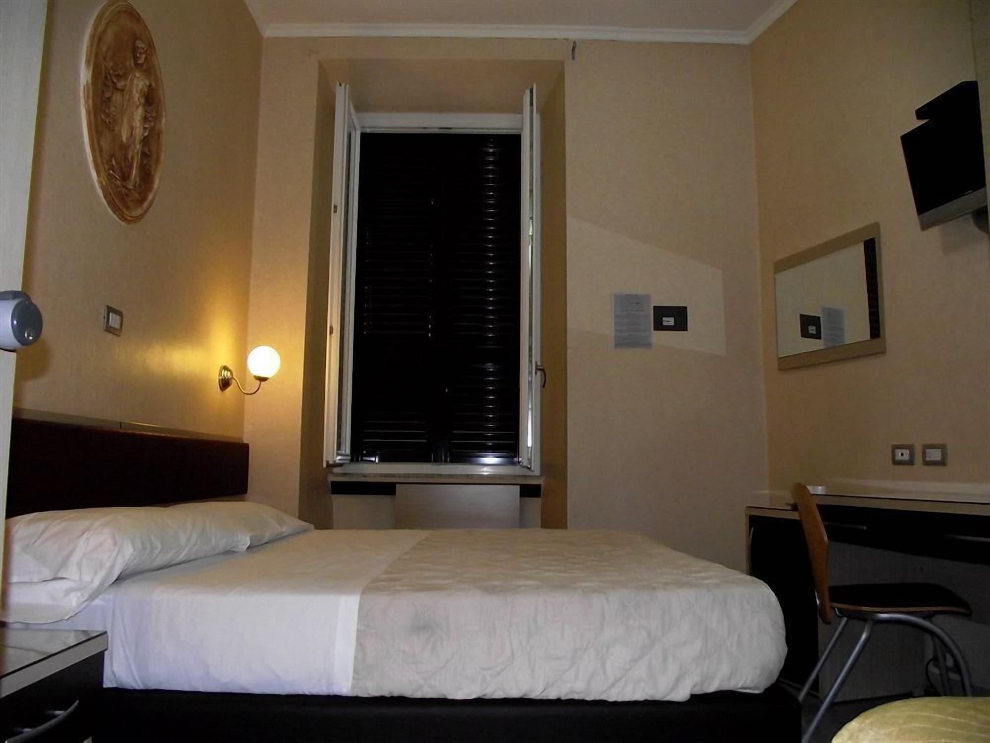 רומא Hotel Elide מראה חיצוני תמונה