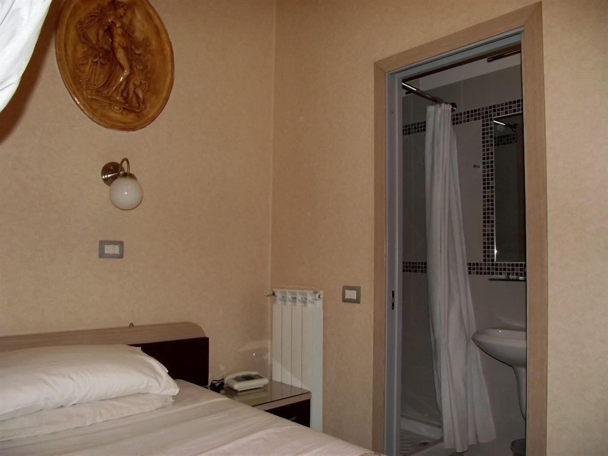רומא Hotel Elide מראה חיצוני תמונה