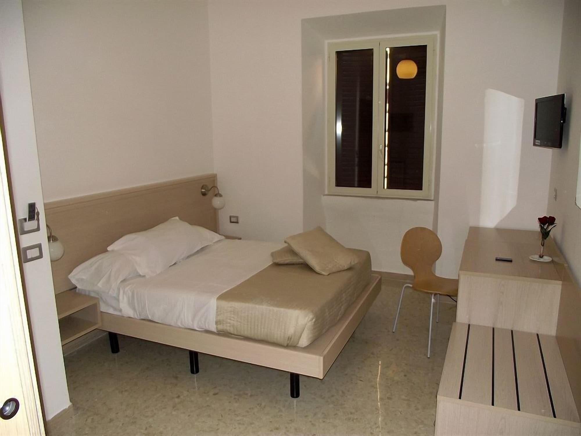 רומא Hotel Elide מראה חיצוני תמונה