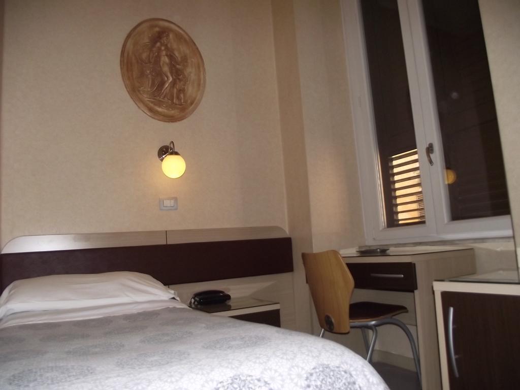 רומא Hotel Elide מראה חיצוני תמונה