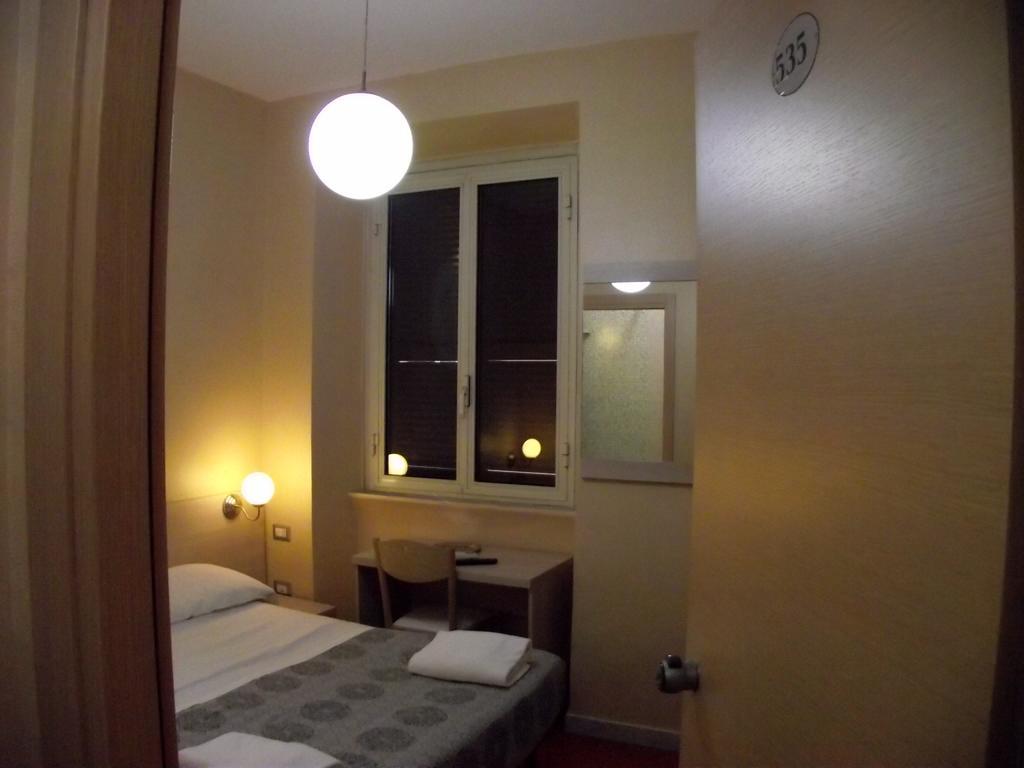רומא Hotel Elide מראה חיצוני תמונה