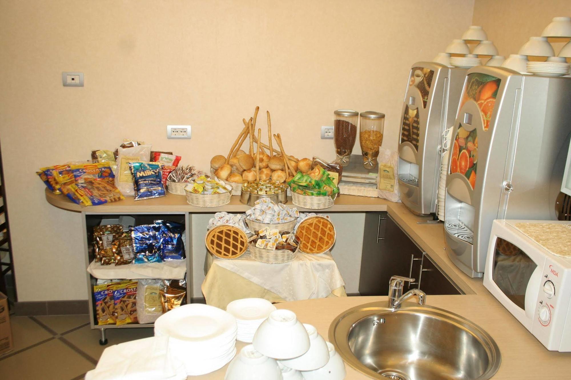 רומא Hotel Elide מראה חיצוני תמונה